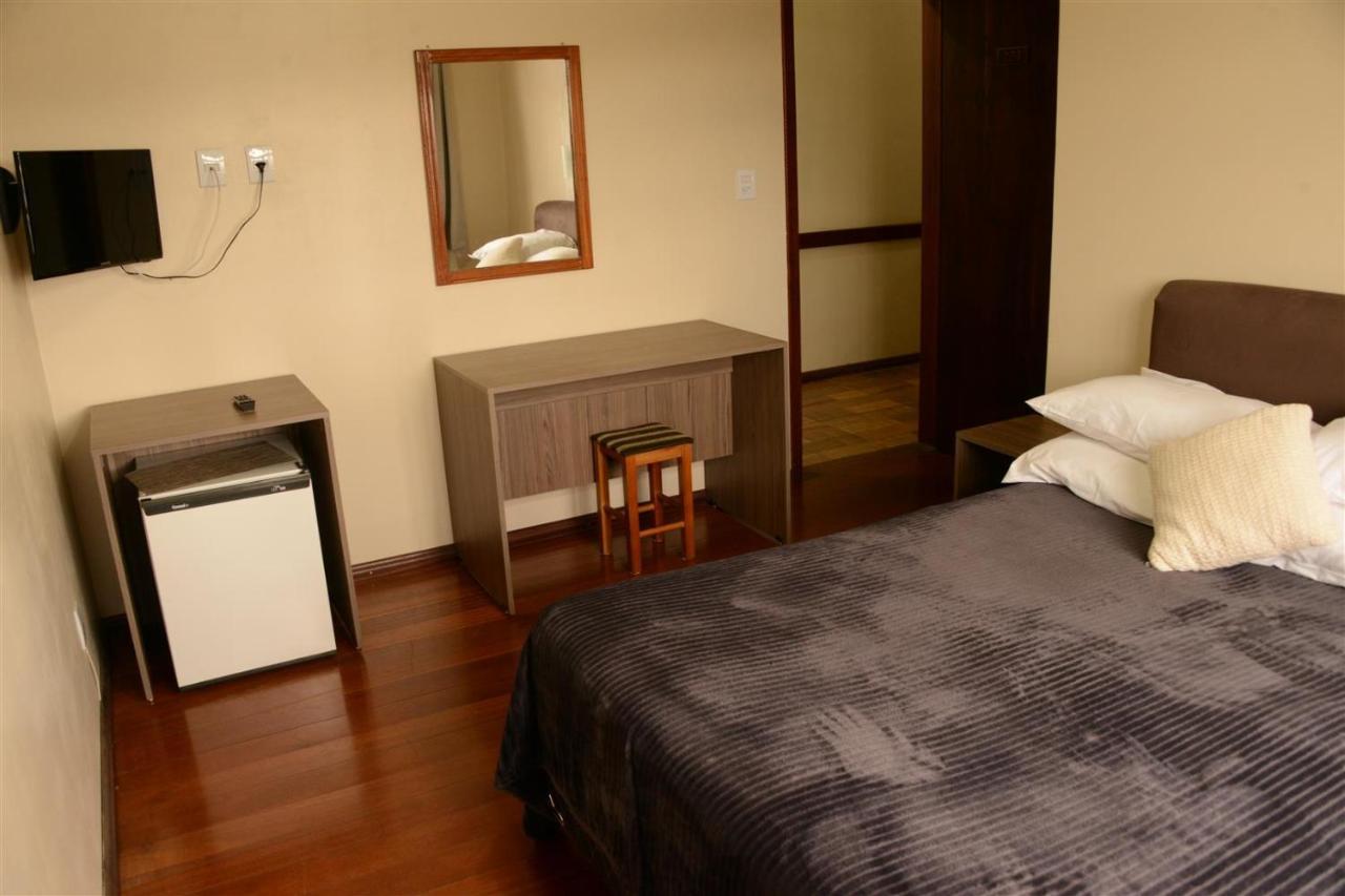 Altos Da Serra Hotel *